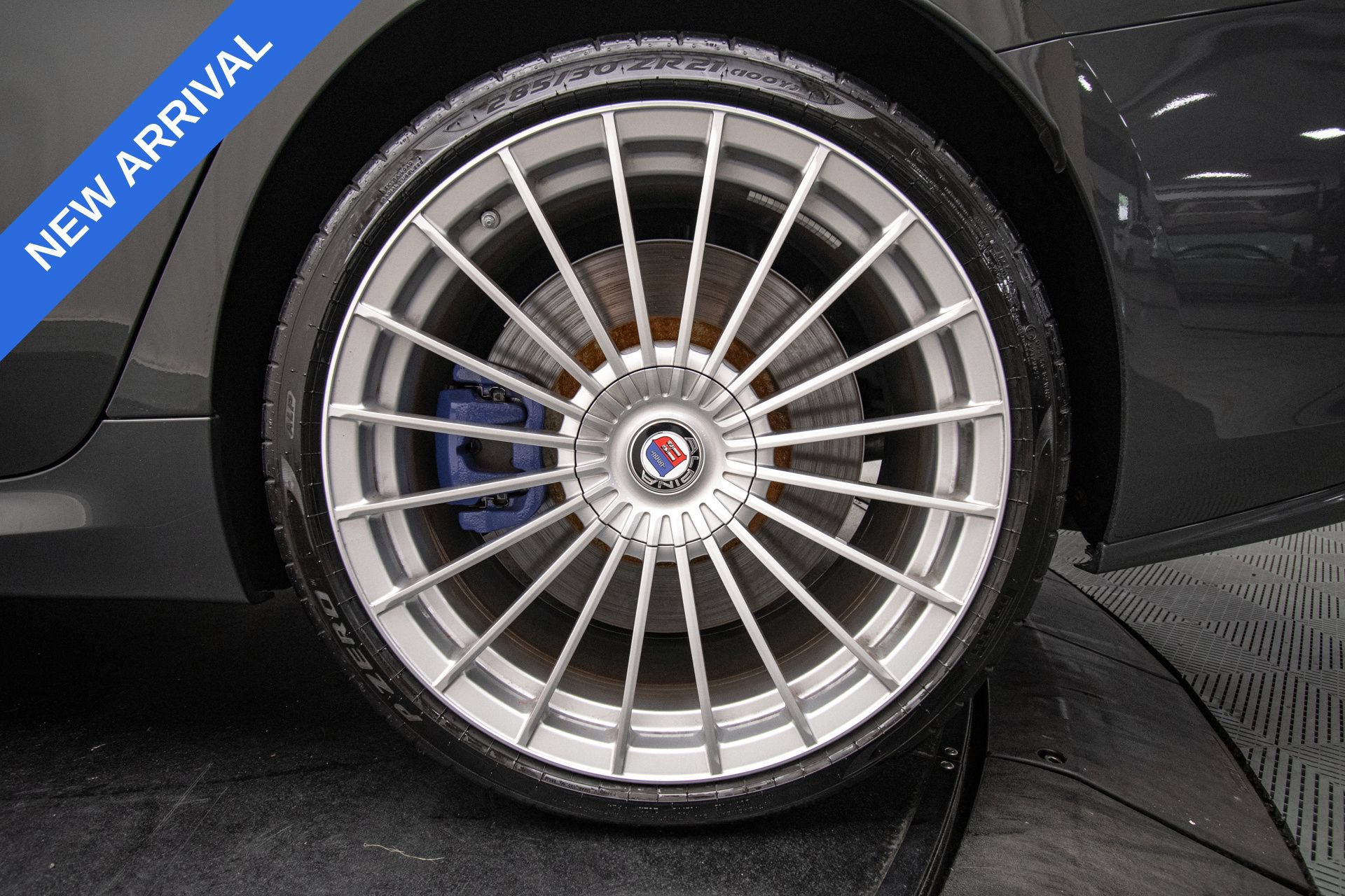 Used 2024 BMW ALPINA B8 xDrive Gran Coupe AWD/4WD image 38
