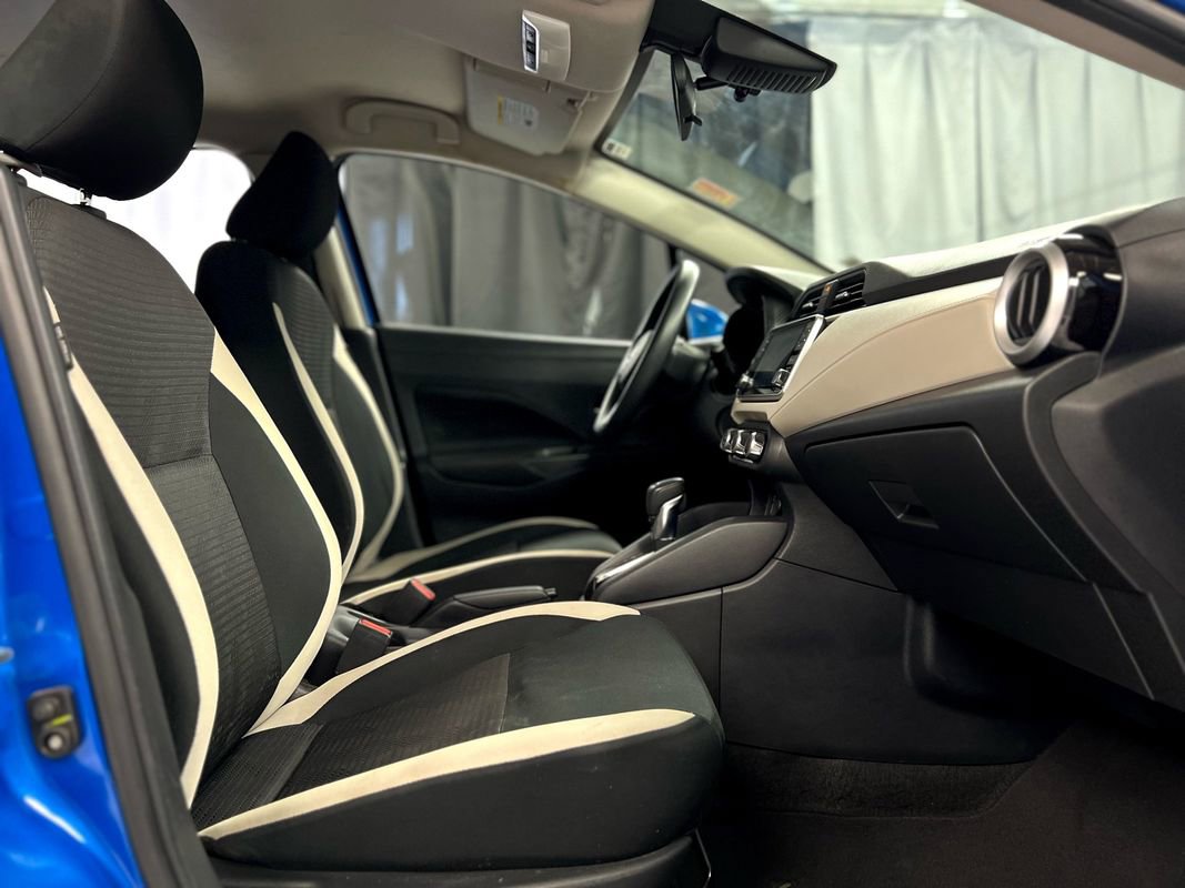 Used 2021 Nissan Versa SV image 21