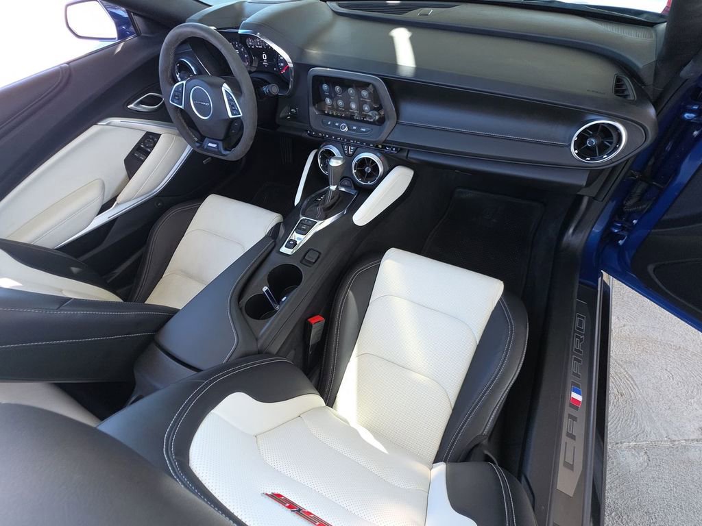 Used 2022 Chevrolet Camaro SS image 30