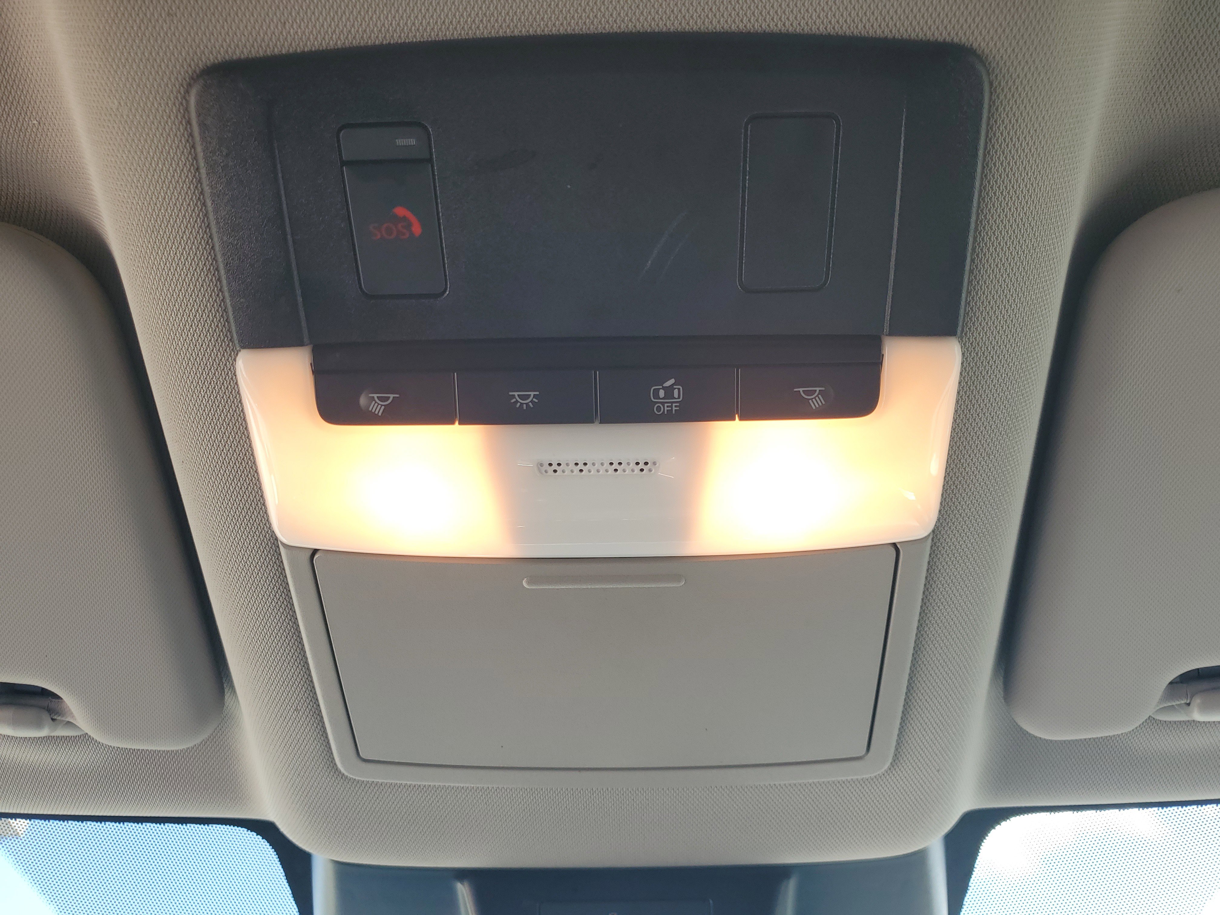 Used 2024 Nissan Rogue SV image 28