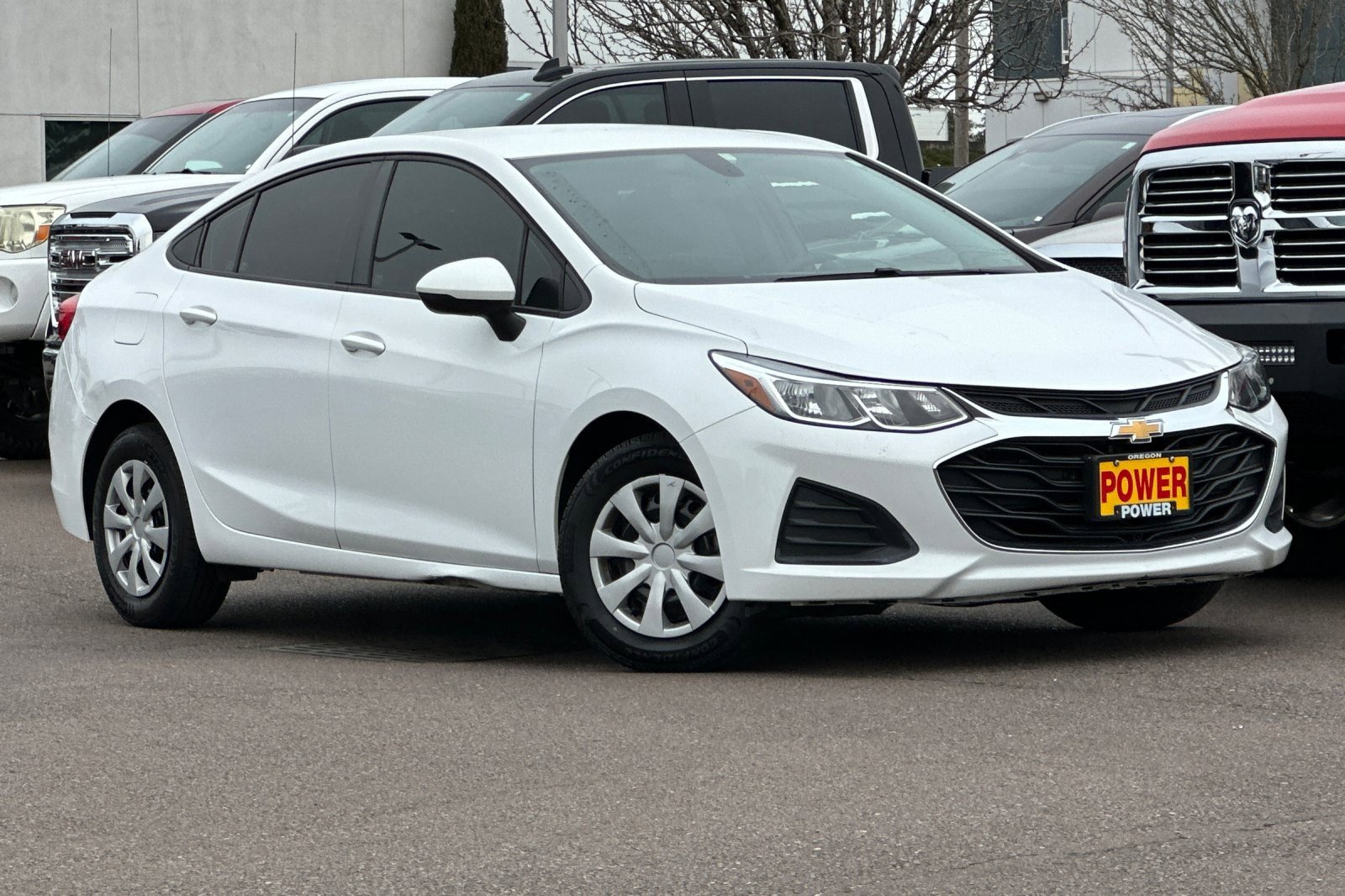 Used 2019 Chevrolet Cruze LS image 2