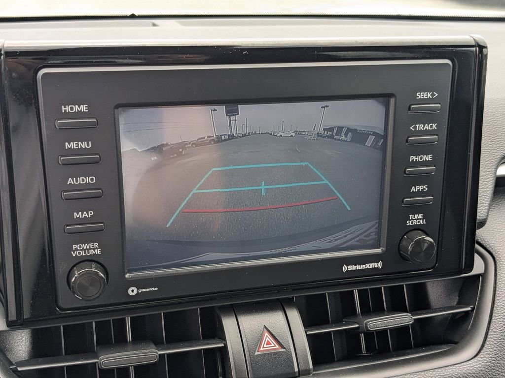 Used 2022 Toyota RAV4 LE AWD/4WD image 19