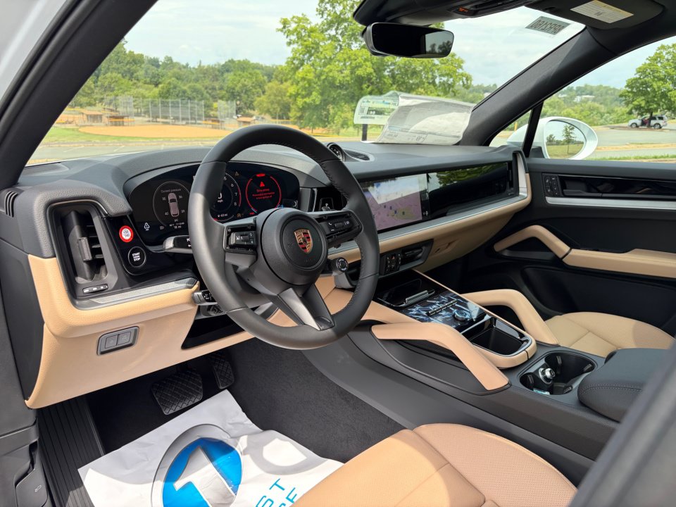 New 2026 Porsche Cayenne AWD/4WD image 4