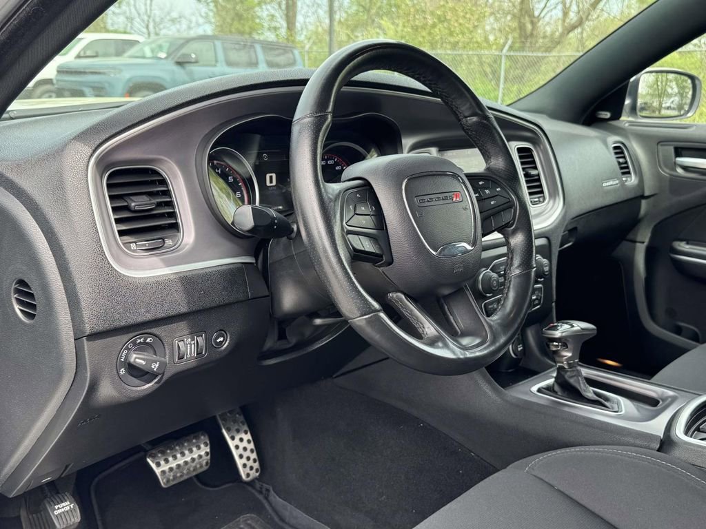 Used 2019 Dodge Charger Scat Pack w/ Navigation & Travel Group image 3