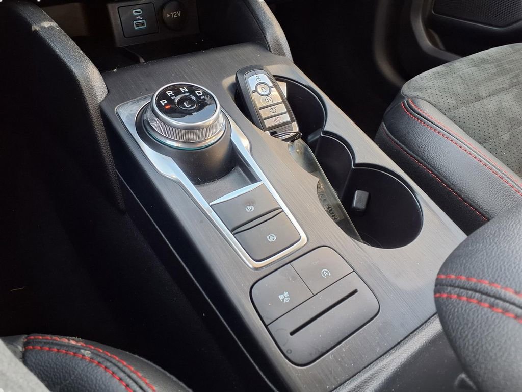 Used 2022 Ford Escape SEL w/ SEL Stealth AWD Package image 14