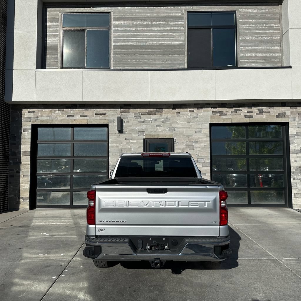 Used 2022 Chevrolet Silverado 1500 LT w/ Bed Protection Package AWD/4WD image 4