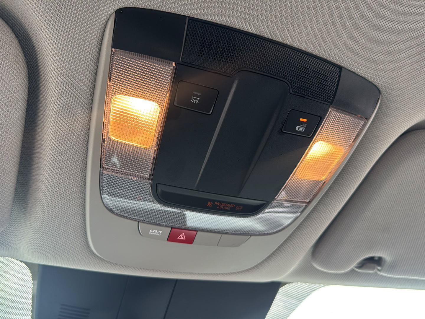 New 2025 Kia Sorento S AWD/4WD image 29