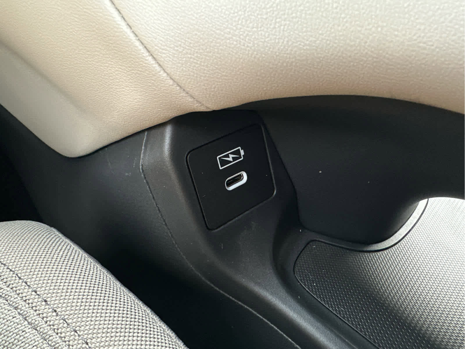 New 2026 Honda HR-V LX image 34