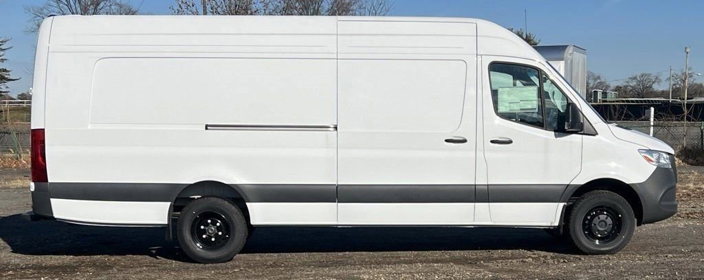New 2025 Mercedes-Benz Sprinter 3500 image 3