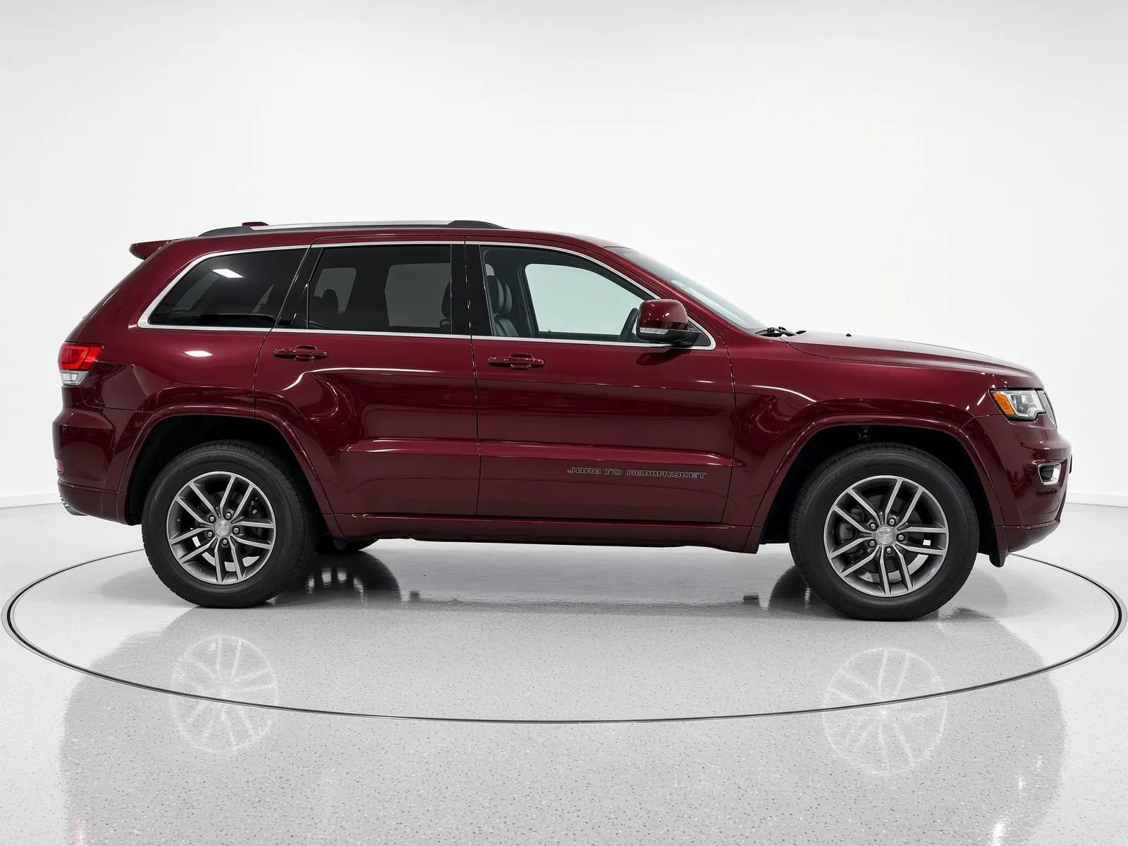 Used 2018 Jeep Grand Cherokee Laredo AWD/4WD image 6