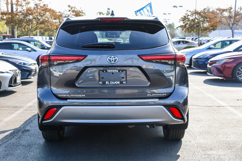Used 2023 Toyota Highlander Platinum AWD/4WD image 24