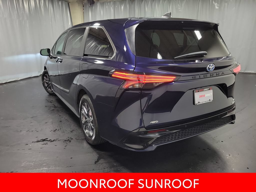 Used 2024 Toyota Sienna XSE AWD/4WD image 6
