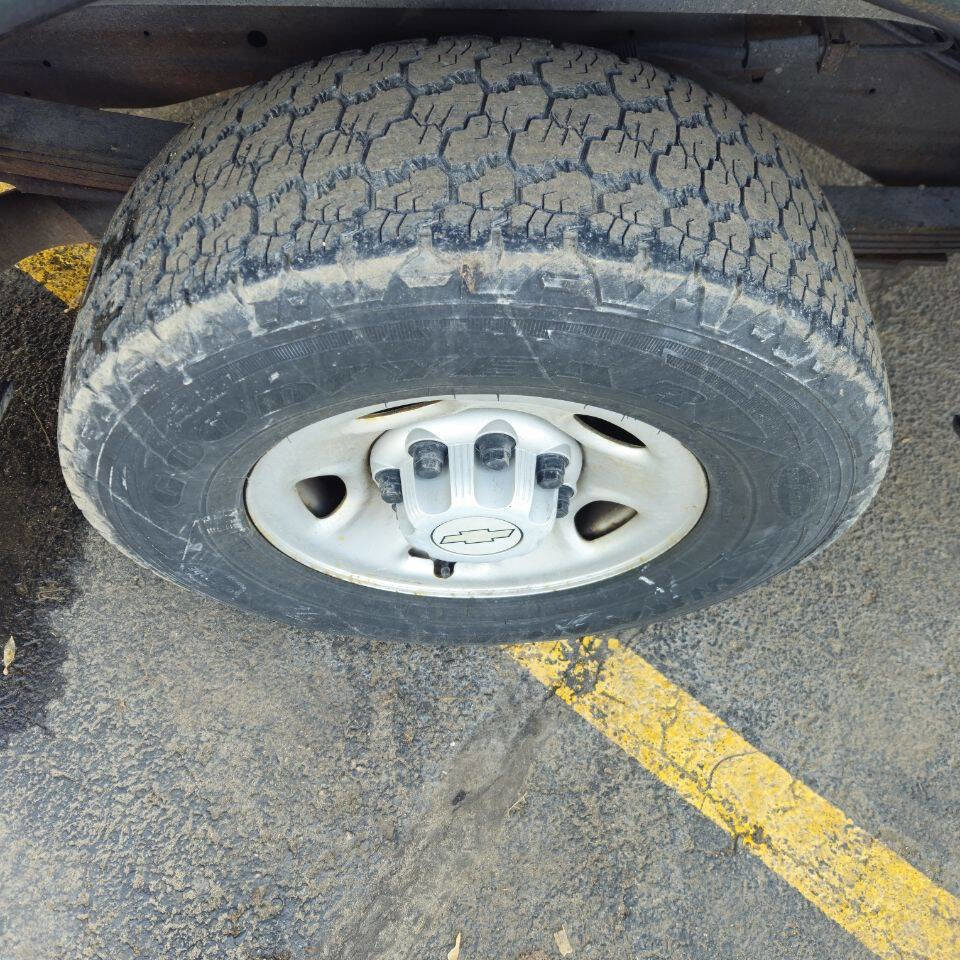 Used 2008 Chevrolet Express 3500 Extended image 10