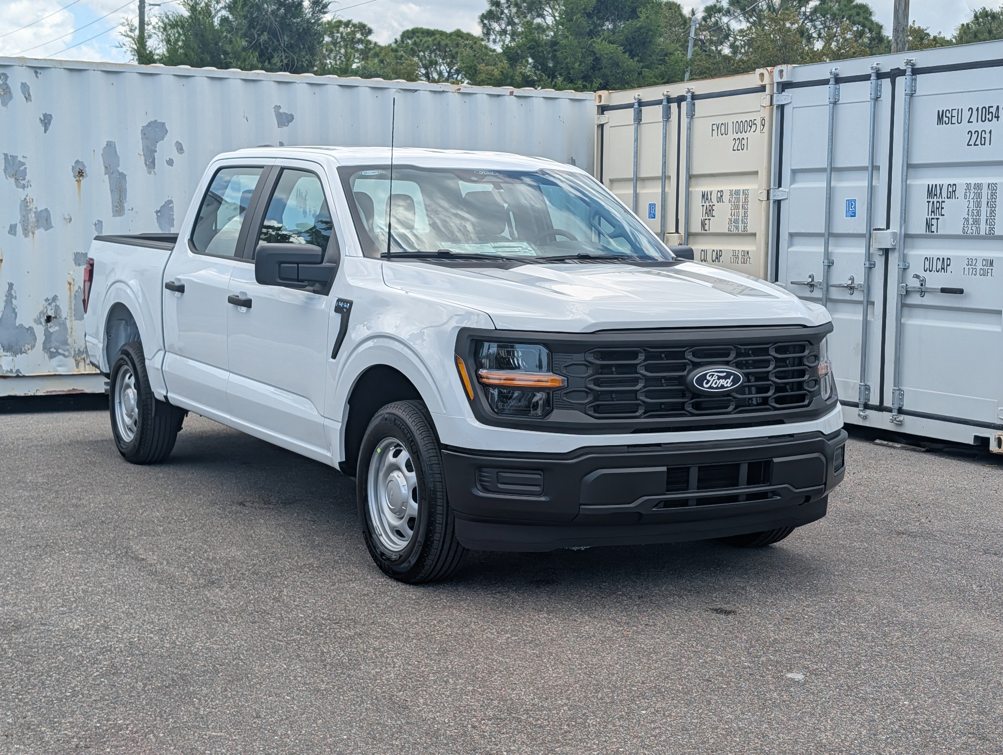 New 2026 Ford F150 XL w/ Tow/Haul Package RWD video 3