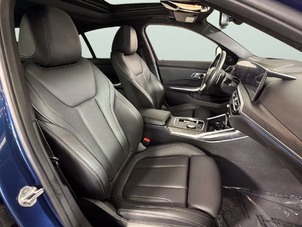 Used 2023 BMW 330i Sedan w/ Premium Package RWD image 34