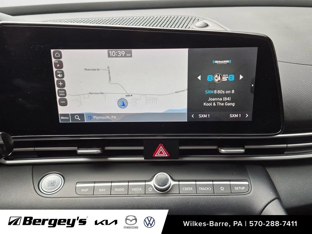 Used 2022 Hyundai Elantra Limited FWD image 19