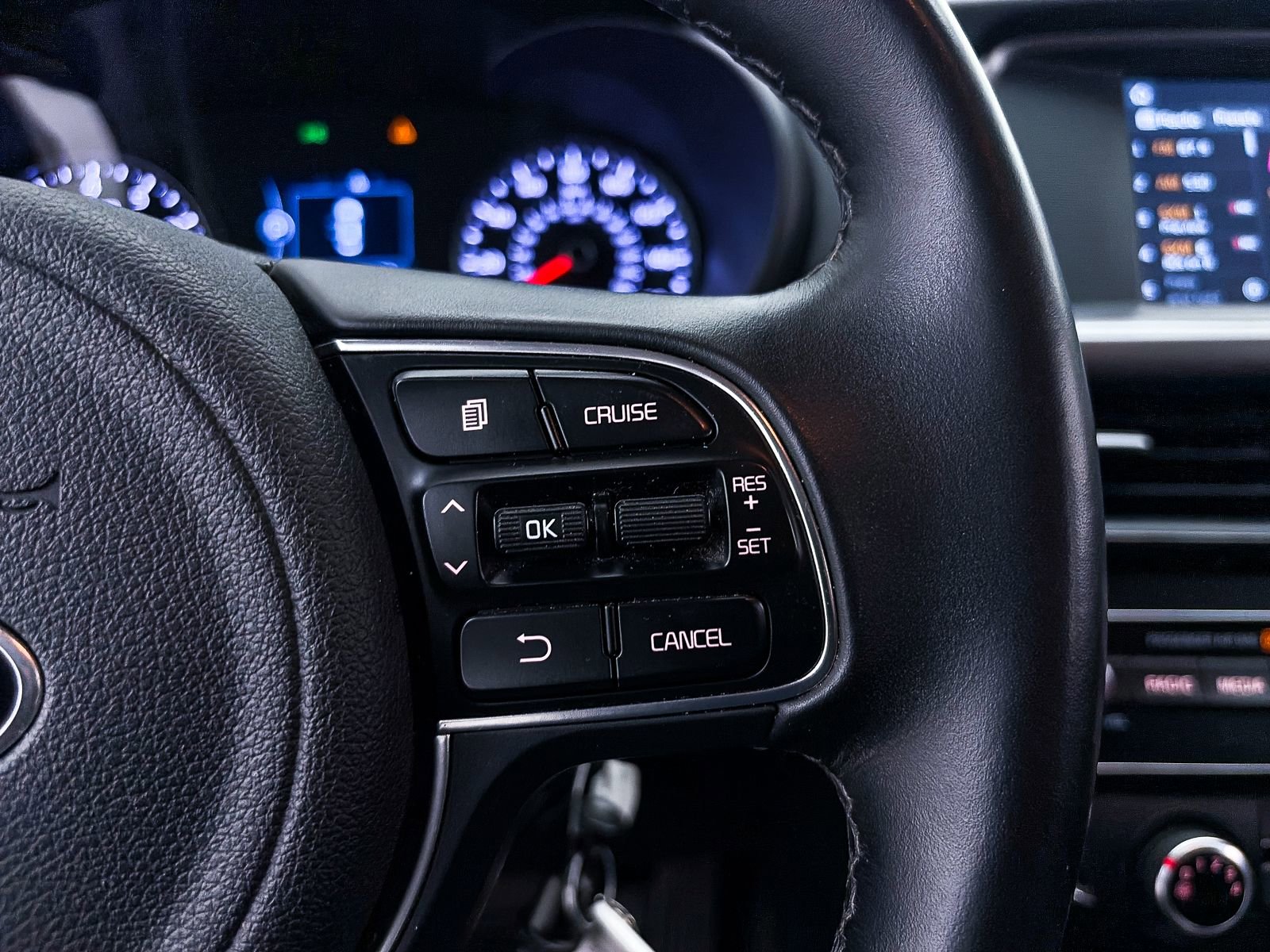 Used 2018 Kia Optima LX image 29