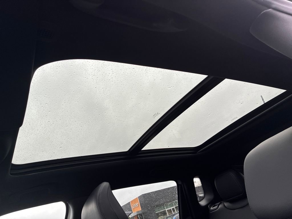 New 2025 Jeep Compass Latitude w/ Sun & Sound Group image 20