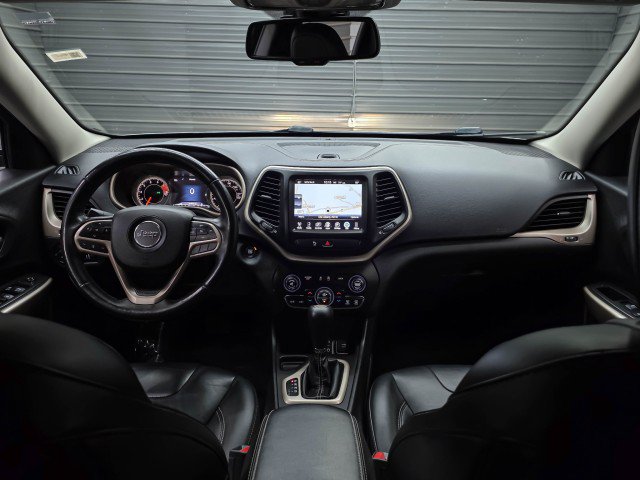 Used 2017 Jeep Cherokee High Altitude FWD image 11