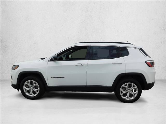 Used 2024 Jeep Compass Latitude AWD/4WD image 15