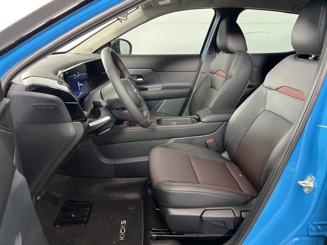 New 2026 Nissan Kicks SR w/ Cold Weather Package image 10