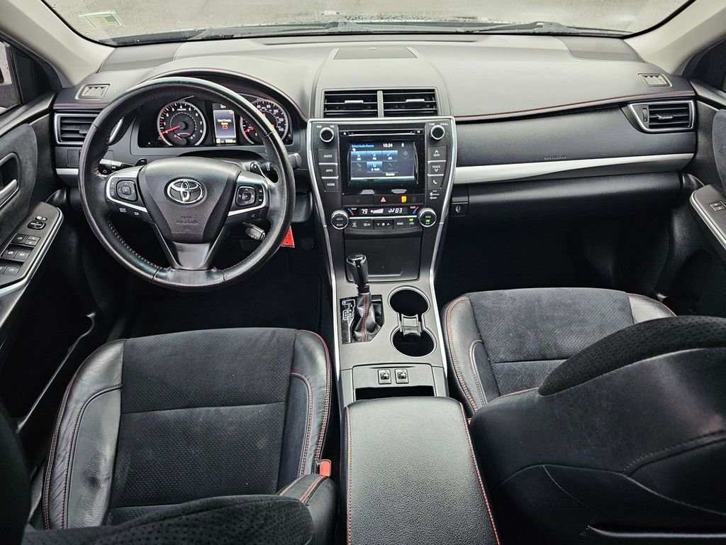 Used 2015 Toyota Camry XSE w/ Moonroof Package image 15