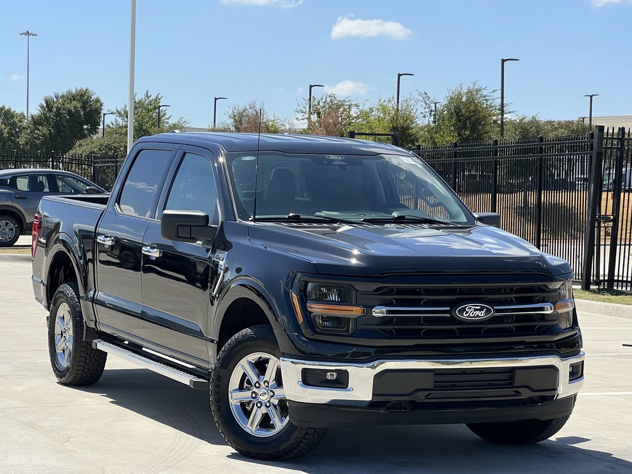 Used 2025 Ford F150 XLT w/ Equipment Group 301A Standard AWD/4WD image 2