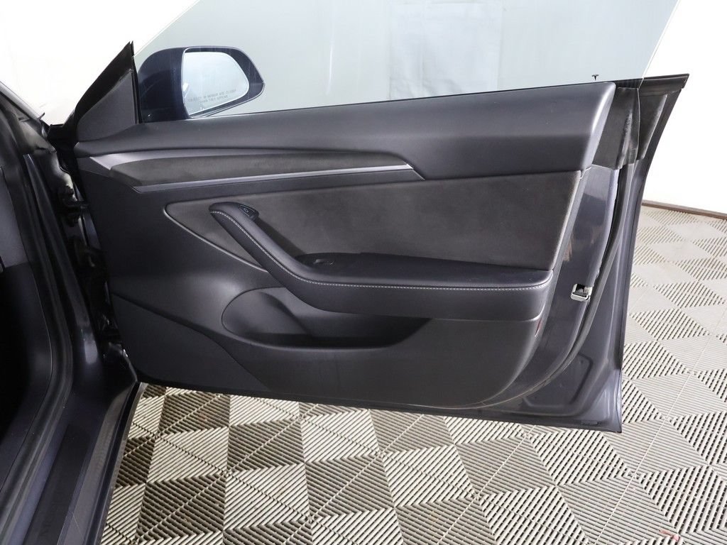 Used 2021 Tesla Model 3 Standard Range Plus RWD image 24