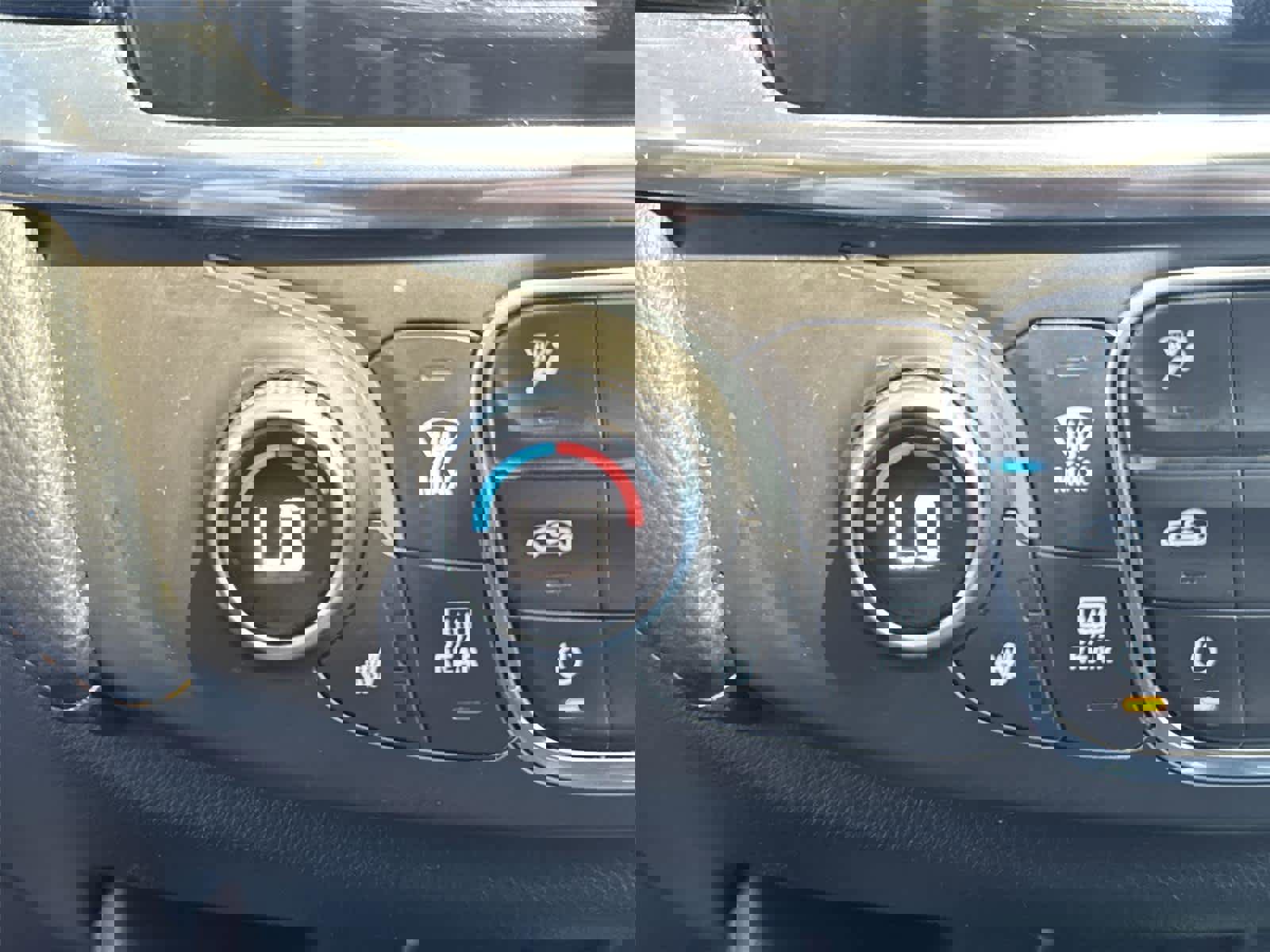 Used 2018 Chevrolet Traverse LT w/ LPO, 'HIT The Road' Package image 19