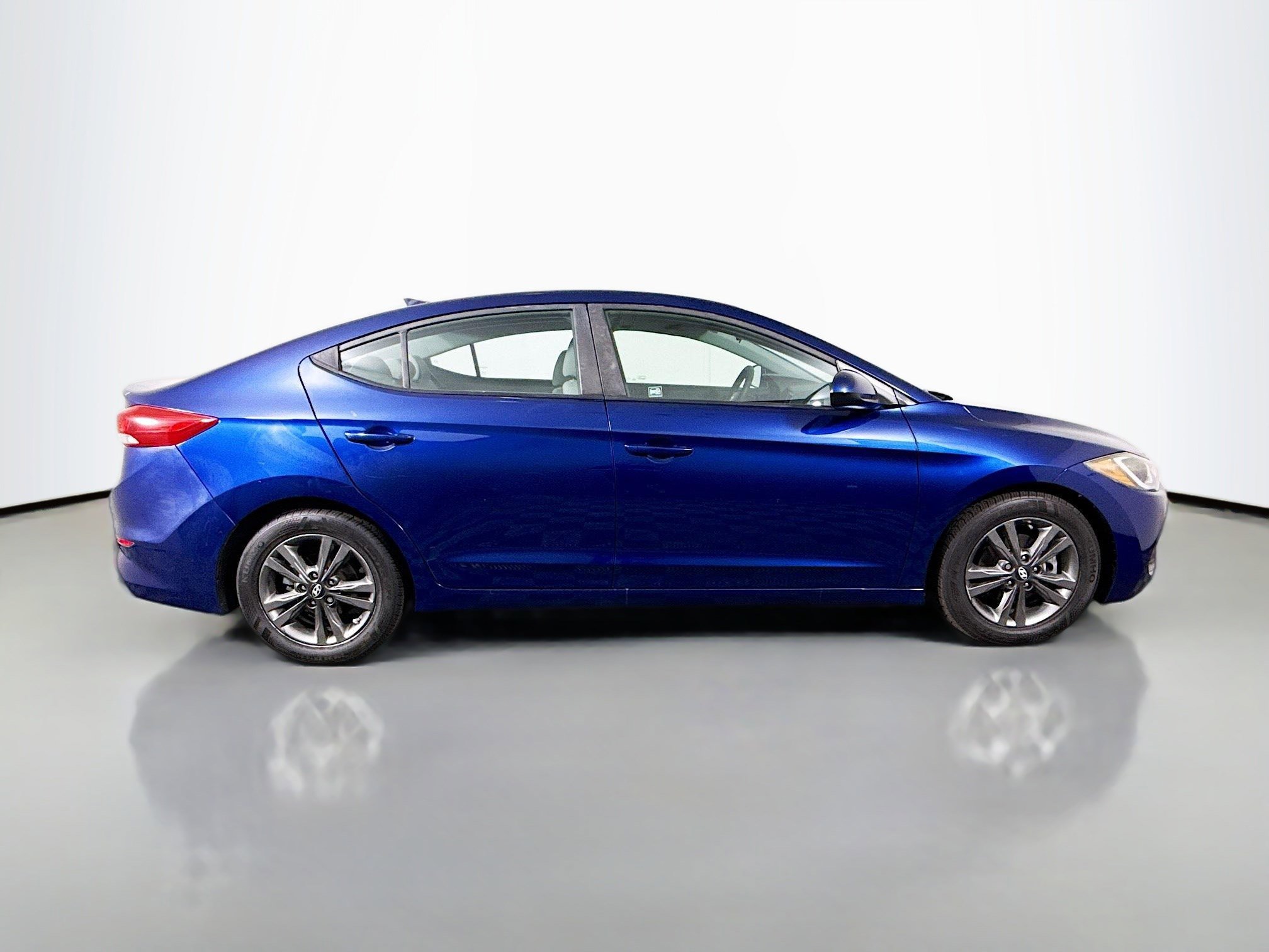 Used 2018 Hyundai Elantra SEL FWD image 11
