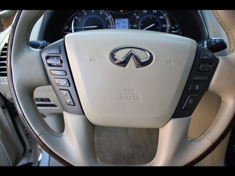 Used 2014 INFINITI QX80 2WD w/ Deluxe Touring Package image 14