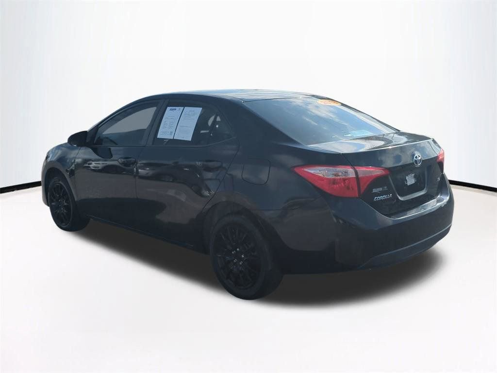 Used 2018 Toyota Corolla LE FWD image 7