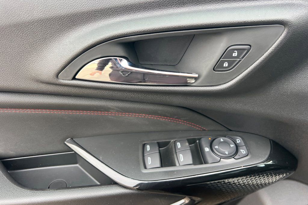 New 2026 Chevrolet Trax RS w/ Driver Confidence Package image 8