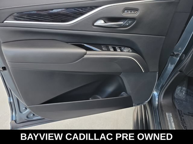 Used 2021 Cadillac Escalade ESV Sport AWD/4WD image 18