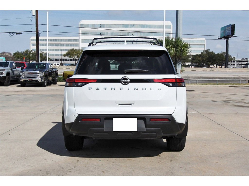 Used 2025 Nissan Pathfinder SV w/ Cargo Package image 5