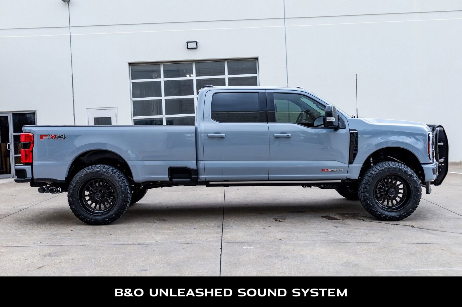 Used 2025 Ford F350 Platinum AWD/4WD image 11