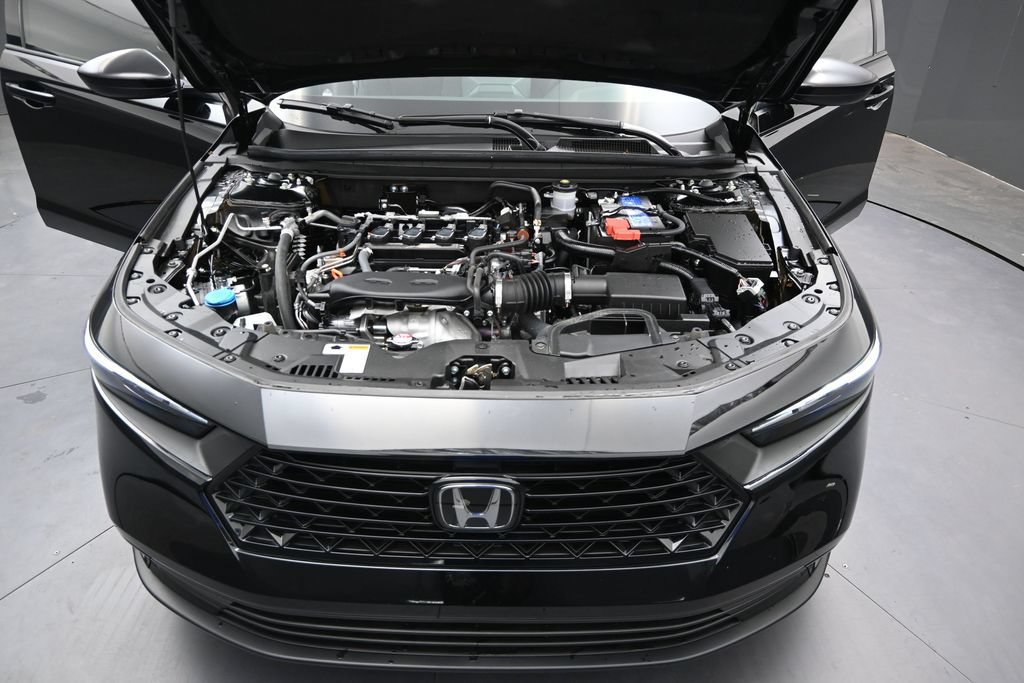 Certified 2025 Honda Accord SE image 12
