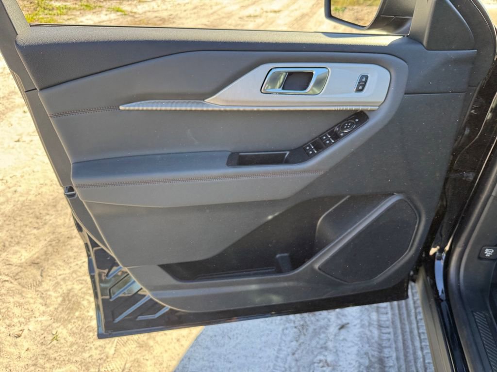 New 2026 Ford Explorer Active image 26