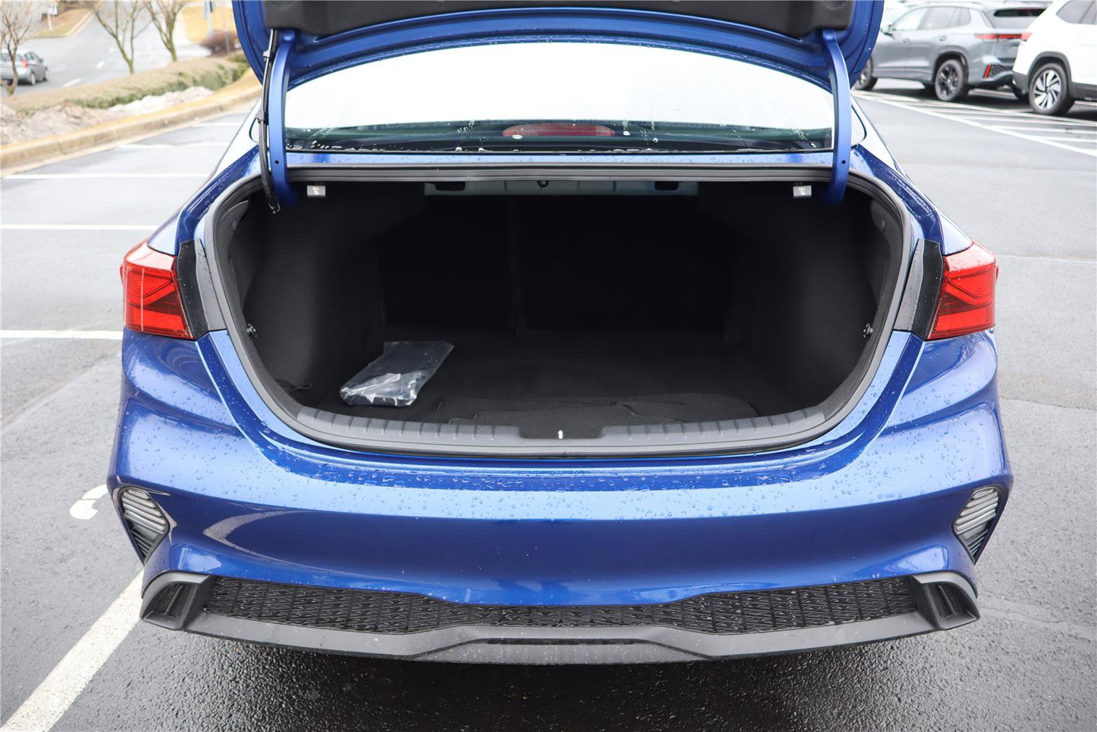 Certified 2023 Kia Forte LXS w/ LXS Technology Package image 5