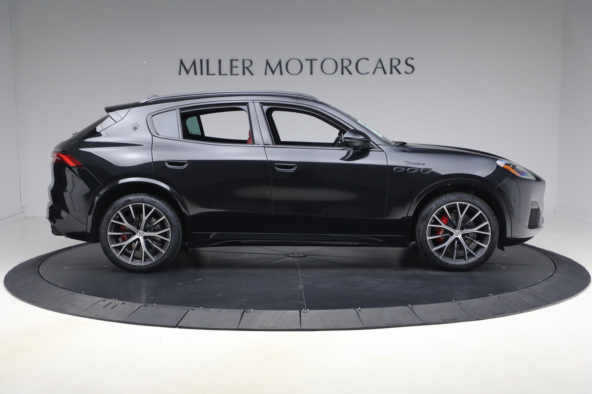New 2026 Maserati Grecale Modena image 9