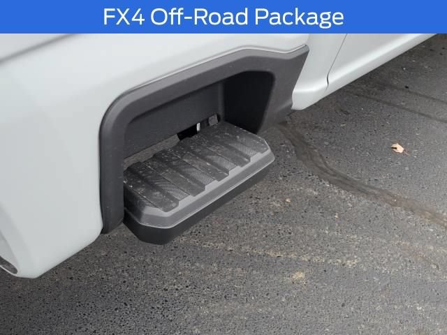 New 2026 Ford F350 4x4 Crew Cab Super Duty image 16