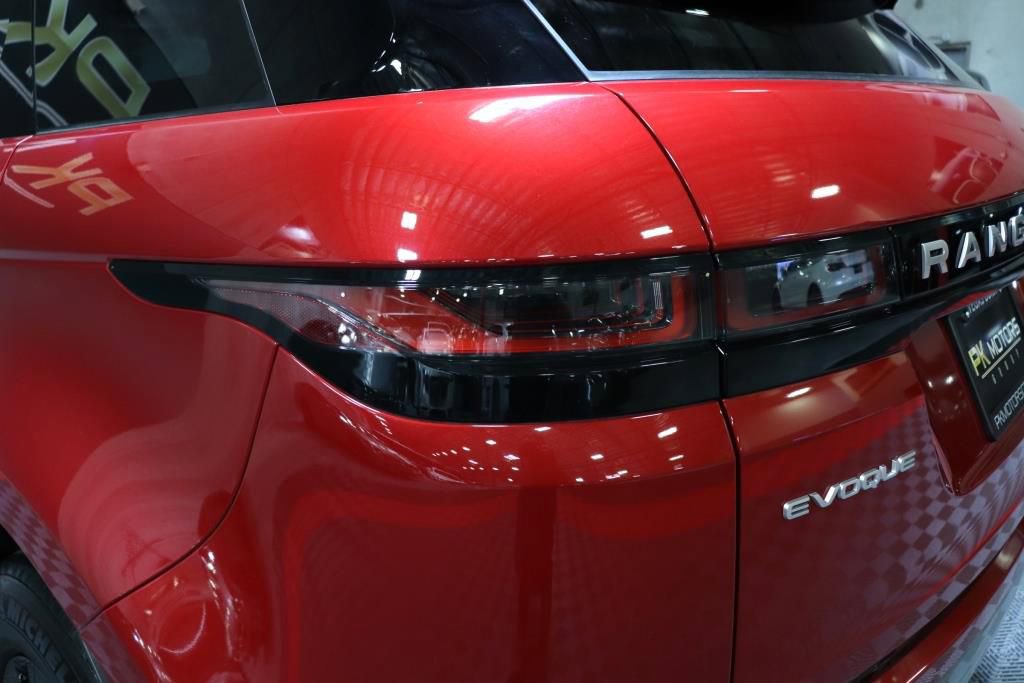 Used 2023 Land Rover Range Rover Evoque S image 5