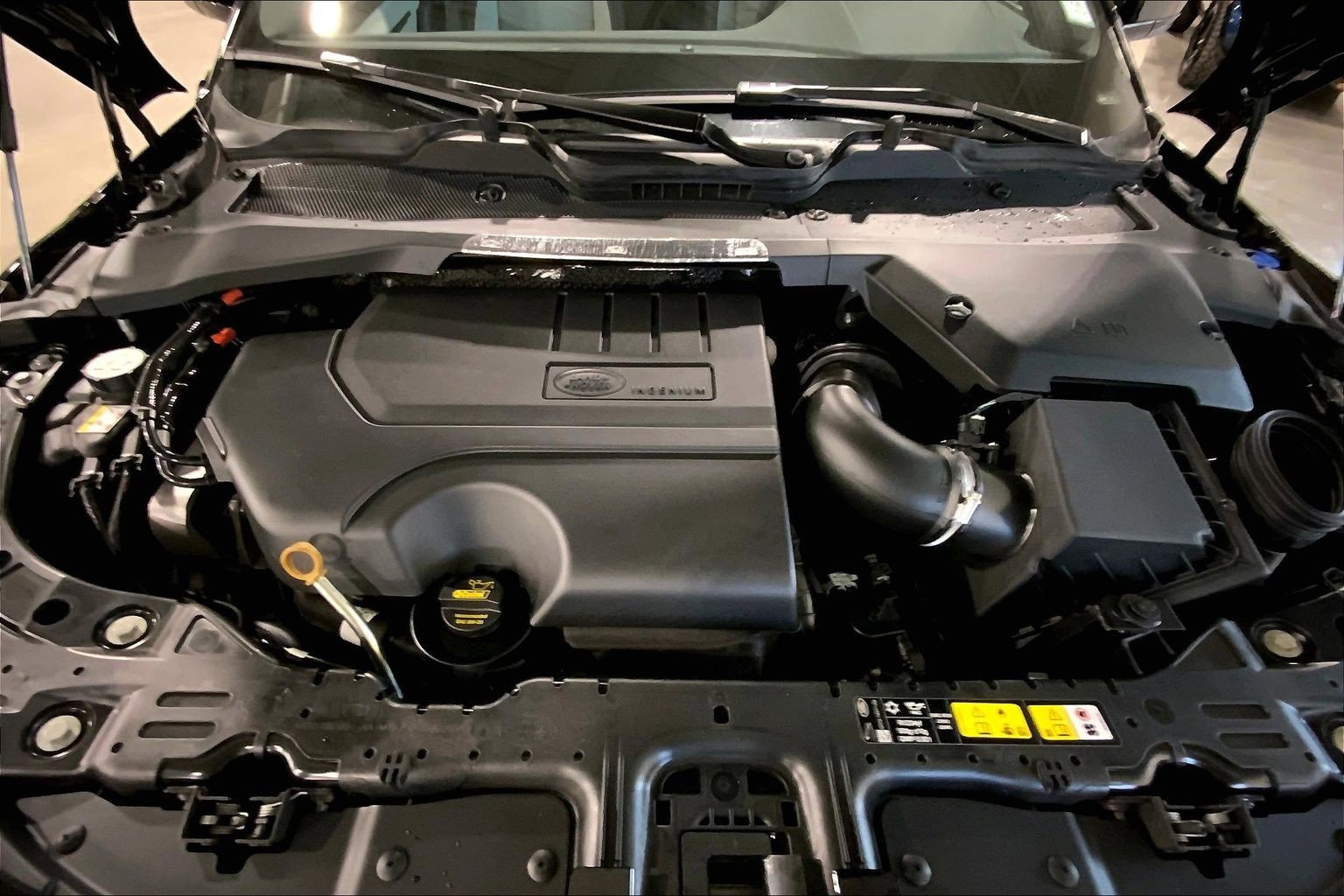 New 2026 Land Rover Range Rover Evoque Dynamic SE image 16