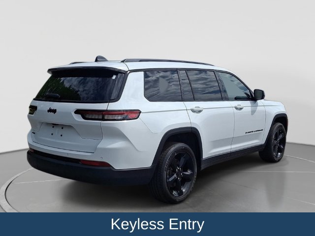 Used 2024 Jeep Grand Cherokee L Altitude AWD/4WD image 7