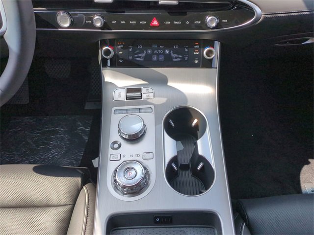 Used 2026 Genesis GV70 2.5T Advanced image 17
