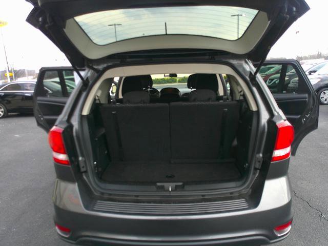 Used 2017 Dodge Journey SXT w/ Blacktop Package image 5