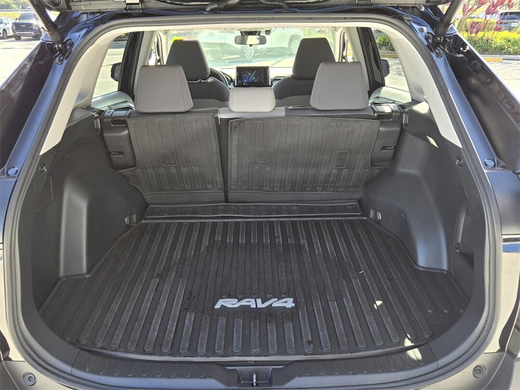 Used 2024 Toyota RAV4 XLE image 16
