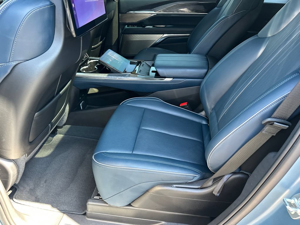 Certified 2025 Cadillac Escalade IQ Sport 2 AWD/4WD image 22