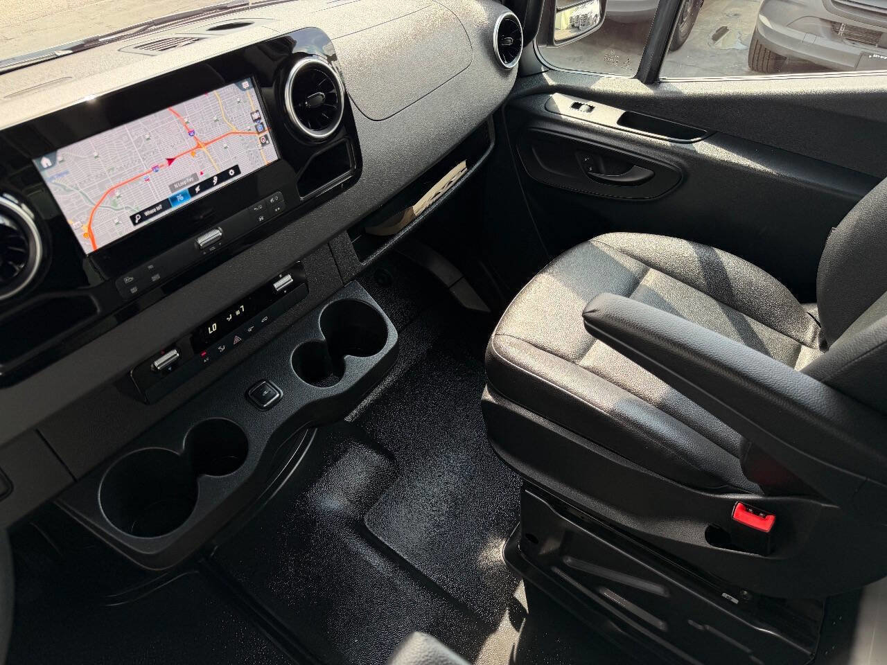 Used 2022 Mercedes-Benz Sprinter 4500 w/ Parking Package image 22