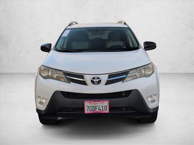 Used 2014 Toyota RAV4 LE image 2